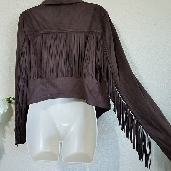 Shyanne Women's Fringe Faux Suede Cropped Jacket - Picture 2 of 9